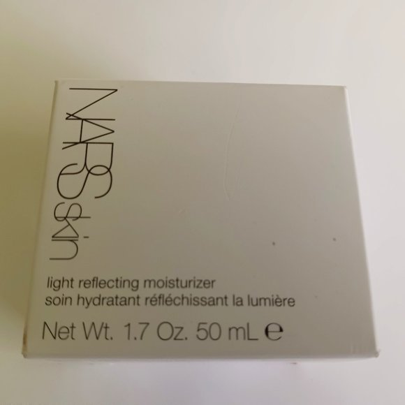 NARS Skin. Light Perfecting Moisturizer - 50 ml / 1.7 oz.